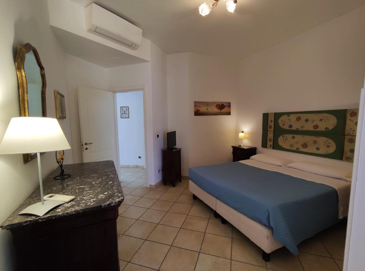 La Rosa Sul Mare Aparthotel Syracuse Exterior photo