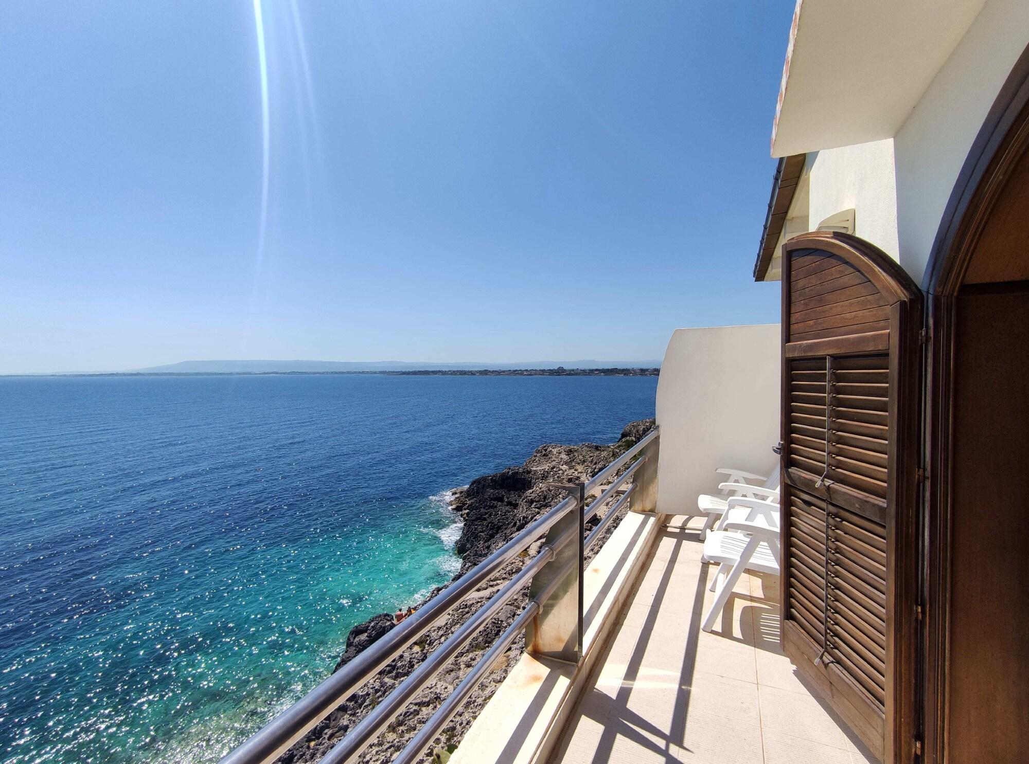 La Rosa Sul Mare Aparthotel Syracuse Exterior photo