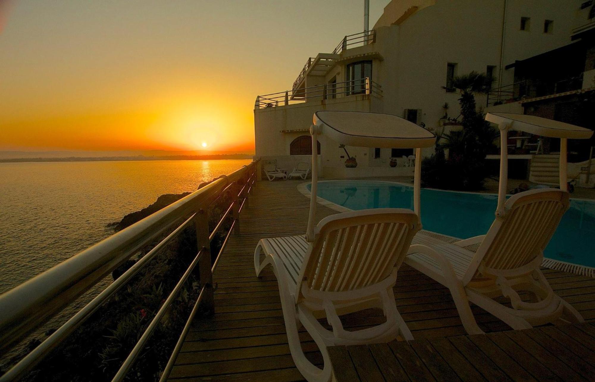 La Rosa Sul Mare Aparthotel Syracuse Exterior photo
